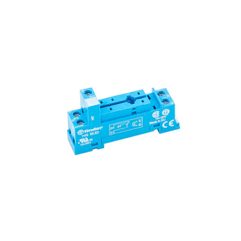 Socket for relay